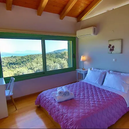 Vakantiehuis House Elivia *