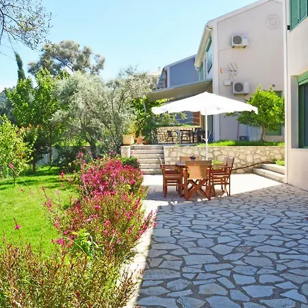 House Elivia Holiday home *